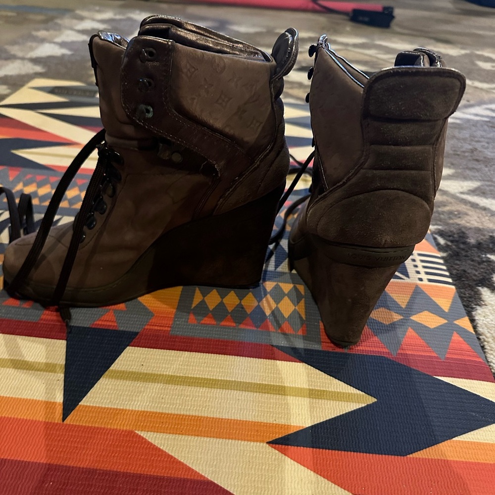Louis Vuitton wedge boots suede